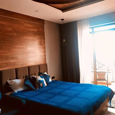 Apartment Miss Premier 19 Milmari *