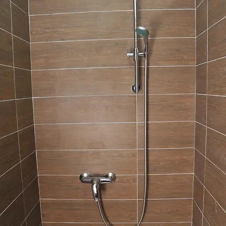 Miss Premier 19 Milmari Apartment