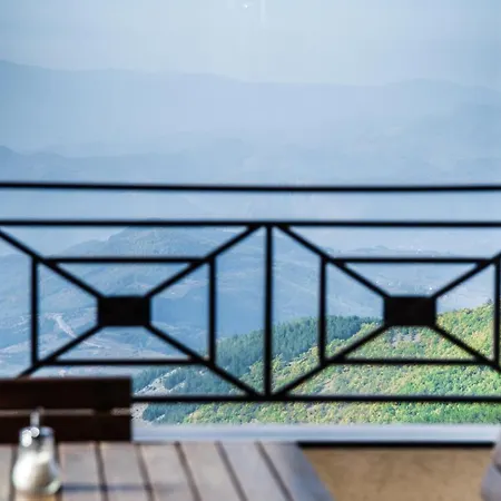 Miss Premier 19 Milmari Apartment