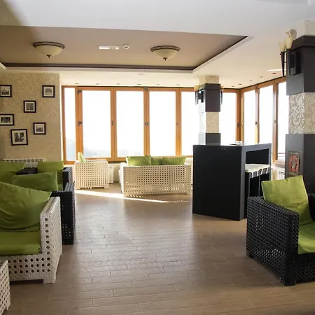 Miss Premier 19 Milmari *