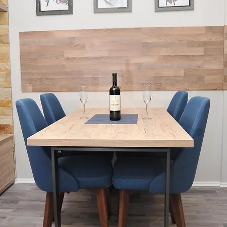 Apartment Miss Premier 19 Milmari