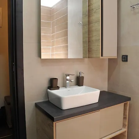 Miss Premier 19 Milmari Apartment *