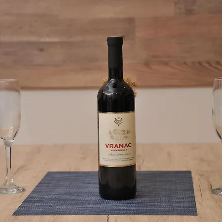 Miss Premier 19 Milmari Apartment