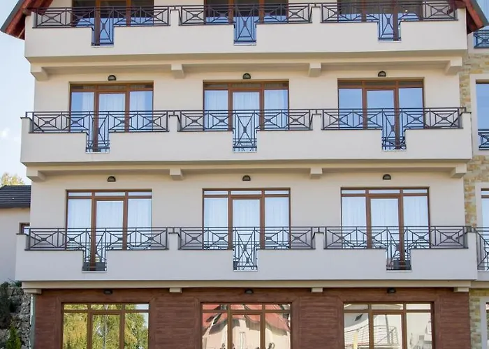 Miss Premier 19 Milmari Κοπαόνικ