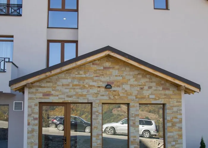 Miss Premier 19 Milmari Κοπαόνικ